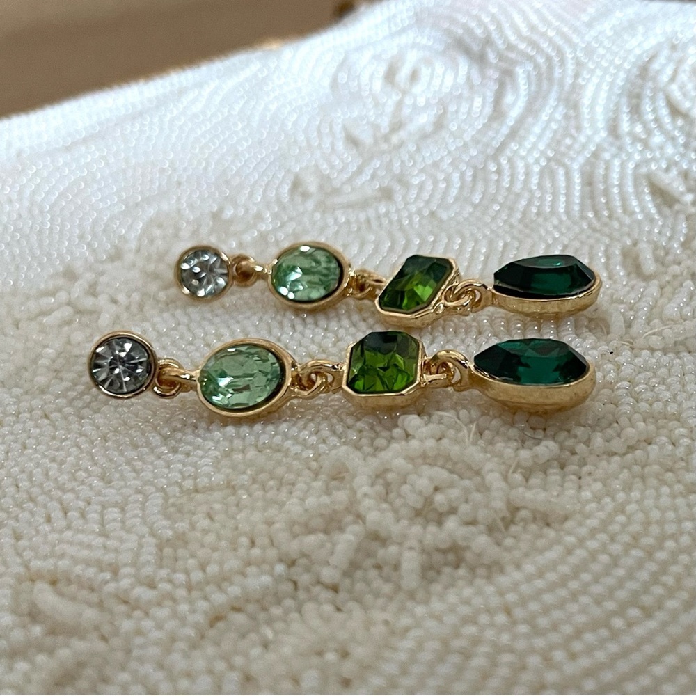 ✨Anthropologie Loughlyn Earrings - Picture 2 of 7